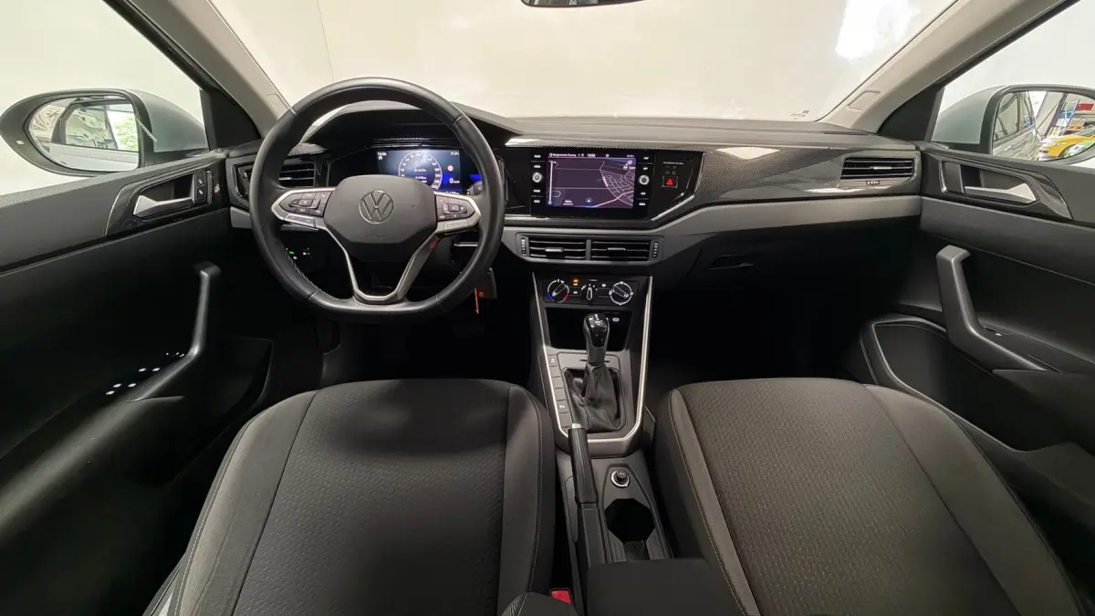 1.0 TSI Life benzine automaat navigatie carplay parkeersensoren cruisecontrole