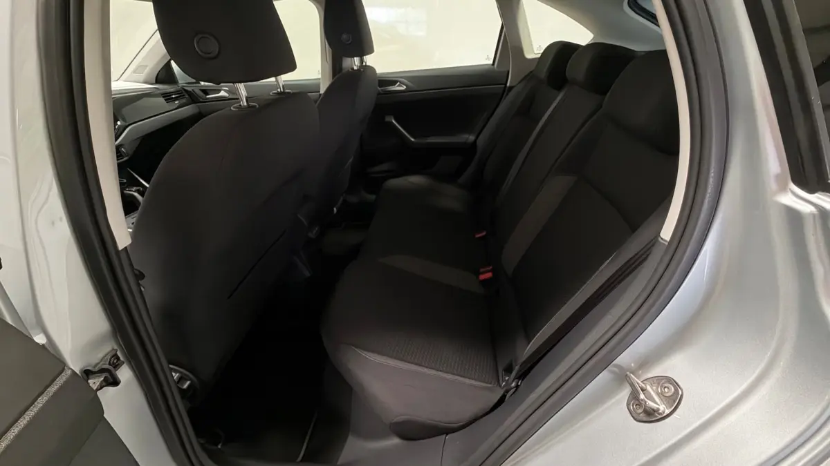 1.0 TSI Life benzine automaat navigatie carplay parkeersensoren cruisecontrole