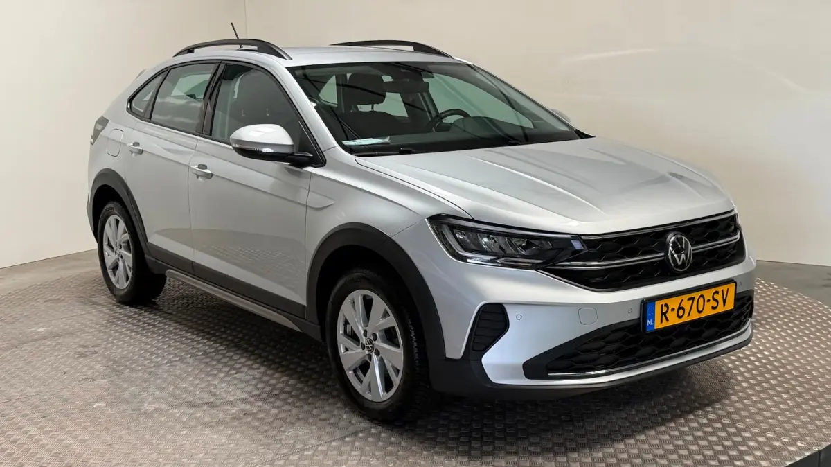1.0 TSI Life benzine automaat navigatie carplay parkeersensoren cruisecontrole
