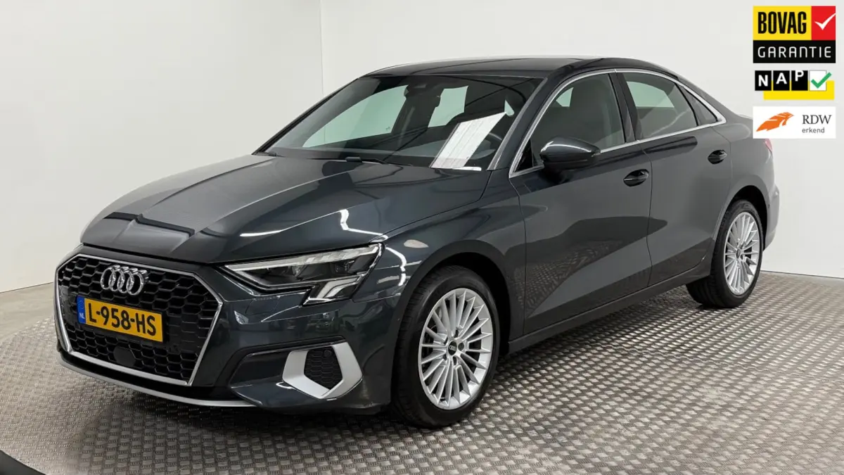 30 TFSI Business edition benzine automaat camera parkeersensoren carplay led