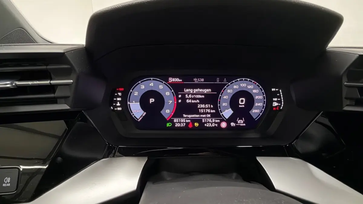 30 TFSI Business edition benzine automaat camera parkeersensoren carplay led