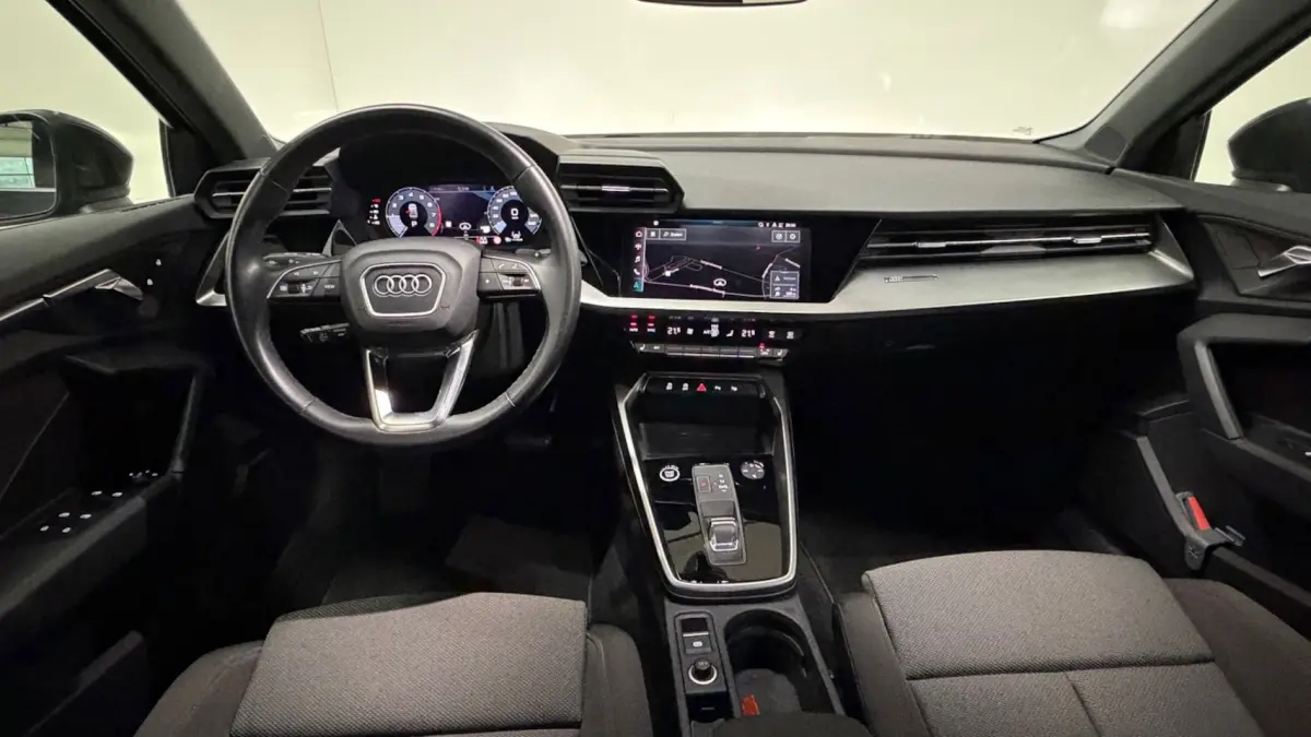 30 TFSI Business edition benzine automaat camera parkeersensoren carplay led