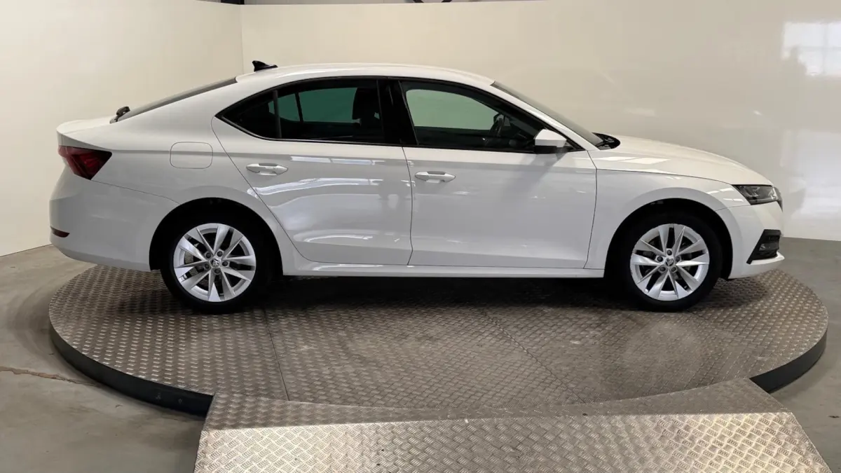 1.0 e-TSI Business Edition Benzine automaat navigatie carplay cruisecontrole airco