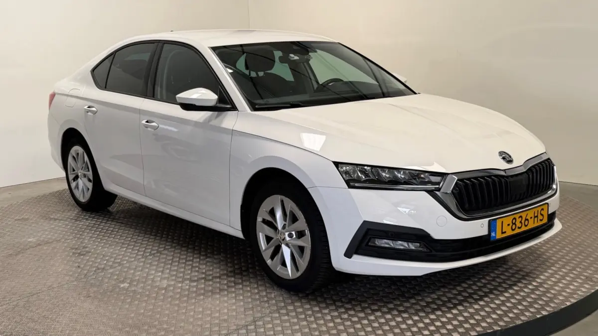 1.0 e-TSI Business Edition Benzine automaat navigatie carplay cruisecontrole airco