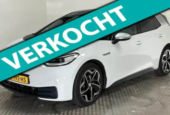 First Plus 58 kWh parkeersensoren stoelverwarming camera navigatie led