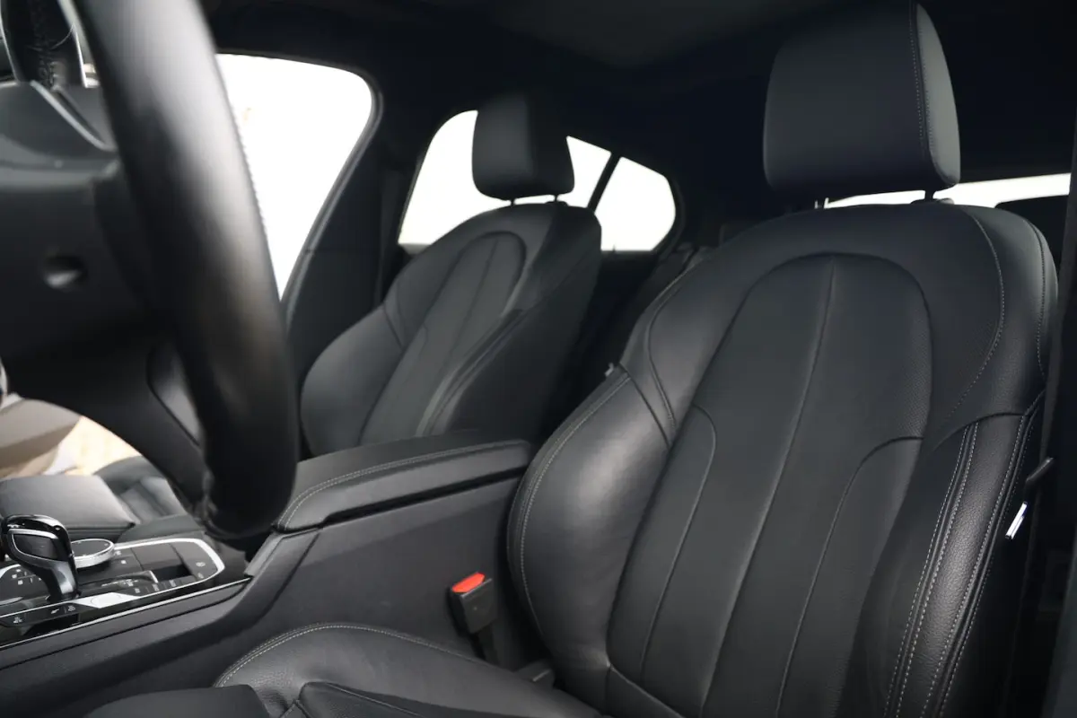 118i M-Sport Aut. NAP|Pano|Stoelvw|Cam|Trekhaak|Leder