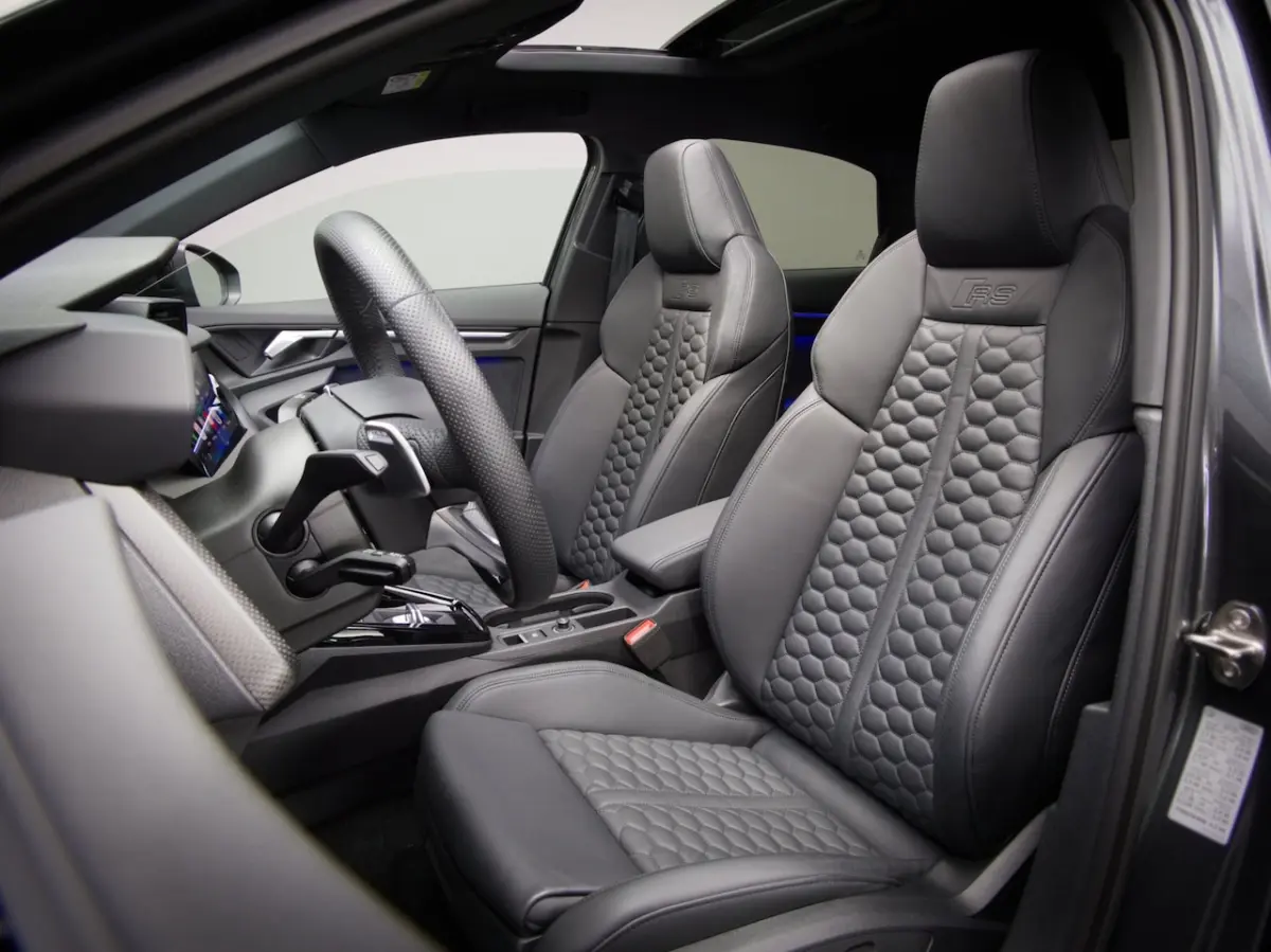 Limousine 2.5 TFSI quattro (CARBON IN- & EXTERIEUR, B&O, ACC, PANO, HUD, HD LED-MATRIX, SF