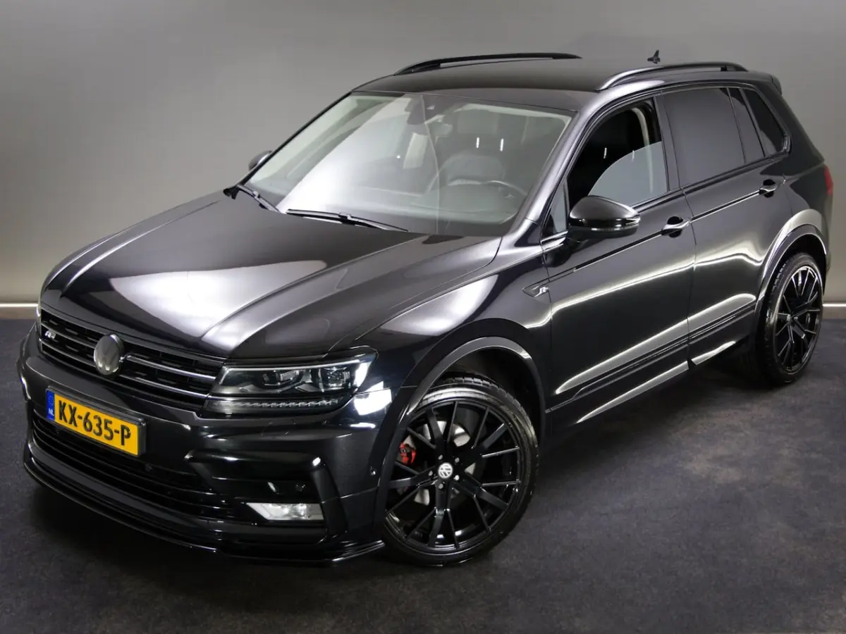 1.4 TSI ACT Connected Series R-Line (APPLE CARPLAY/ANDROID AUTO, SPORTSTOELEN LEDER, ACHTE