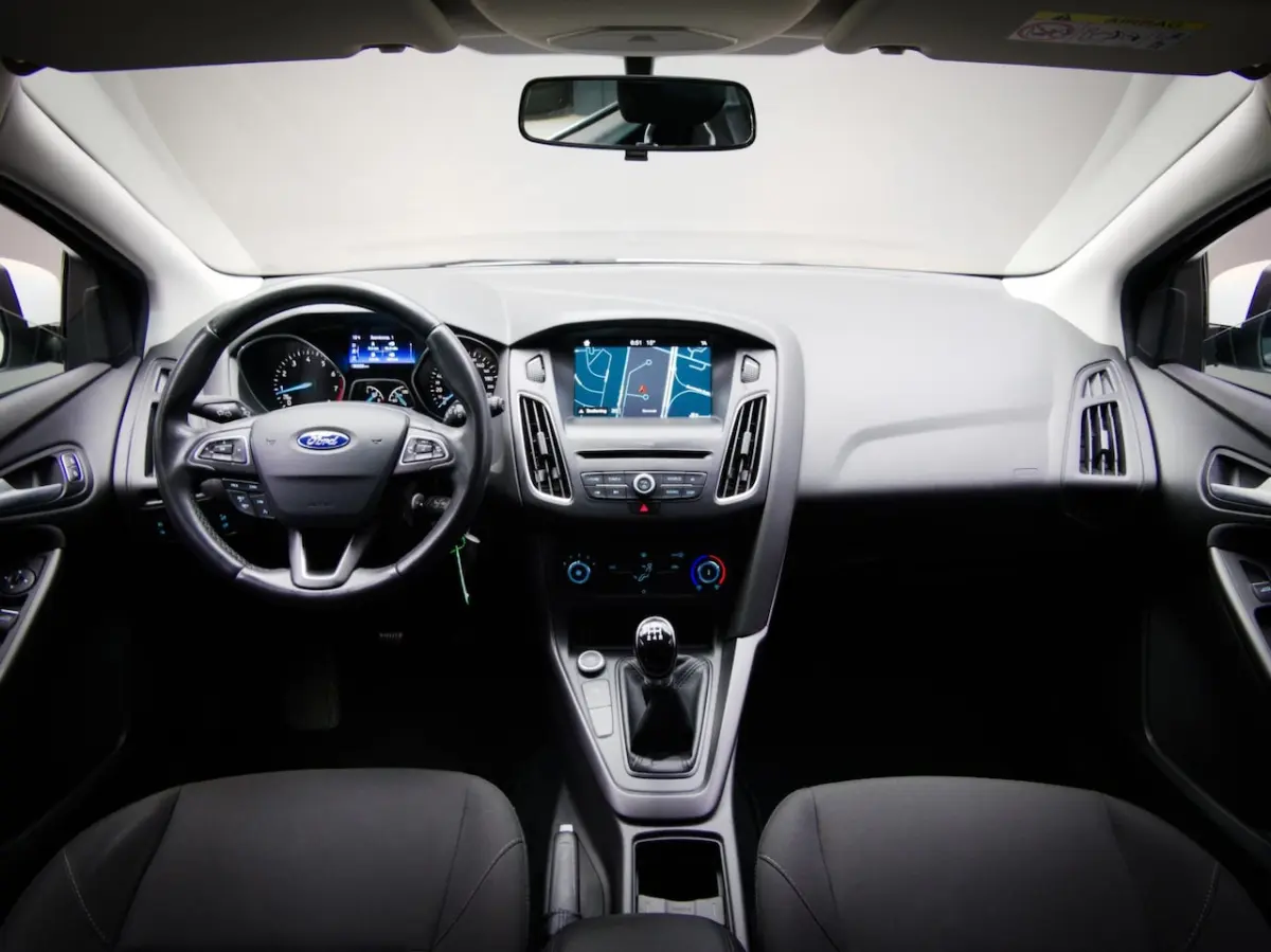 1.0 EcoBoost Trend Edition Business (APPLE CARPLAY / ANDROID AUTO, CRUISE CONTROL, NAVIGAT