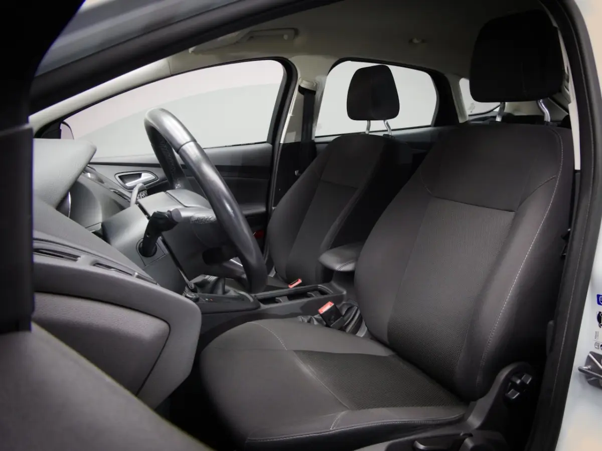 1.0 EcoBoost Trend Edition Business (APPLE CARPLAY / ANDROID AUTO, CRUISE CONTROL, NAVIGAT