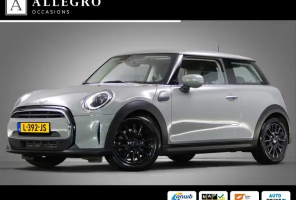 1.5 Essential (UNION JACK LIGHTS, APPLE CARPLAY/ANDROID AUTO, LED-KOPLAMPEN, CLIMATE CONTR