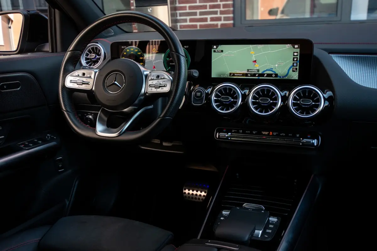 250+ AMG Line 71 kWh