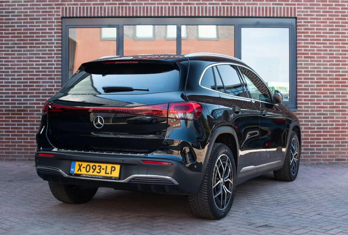 250+ AMG Line 71 kWh