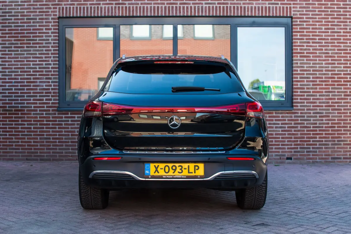 250+ AMG Line 71 kWh