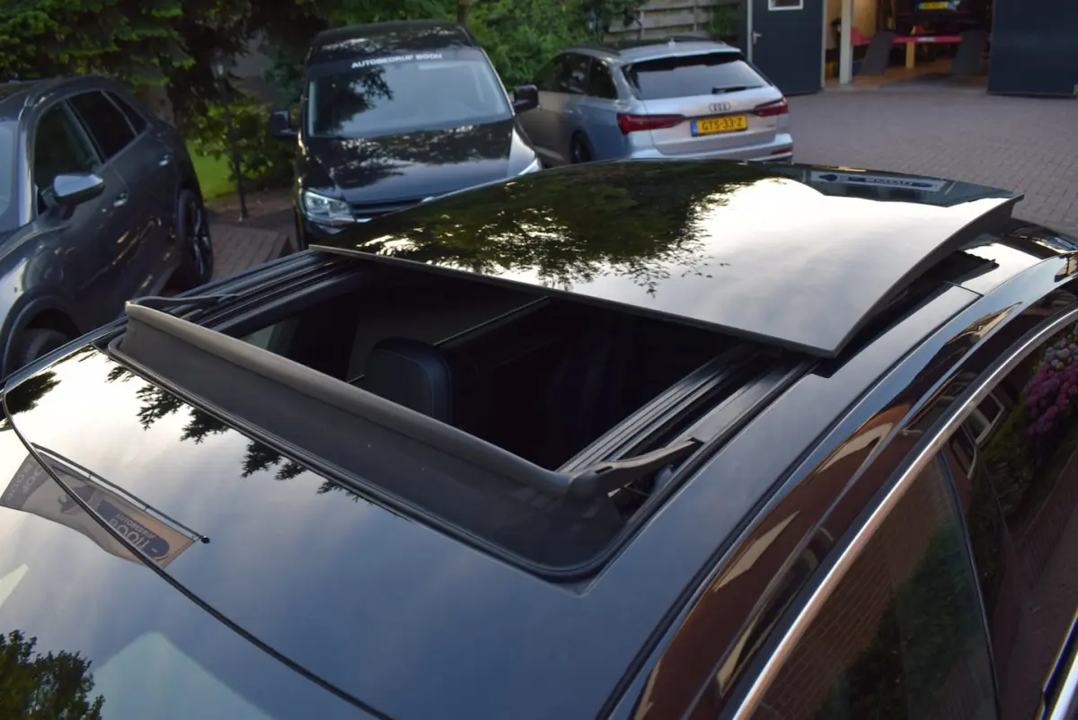 2.0 TSI R-LINE PANO DAK/ADAP CRUISE/NAVI/AIRCO-ECC/CARPLAY/CAMERA/XENON/BLUETOOTHTREKH/PDC
