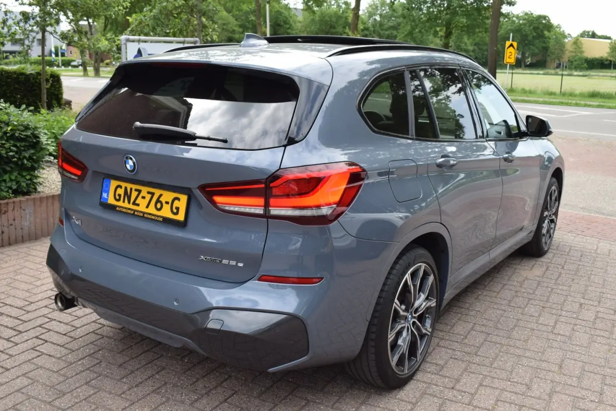 XDrive25e M SPORT AUTOM/PANO DAK/CRUISE/NAVI/AIRCO ECC/XENON/CAMERA/BLUETOOTH/PDC V/LMW 19