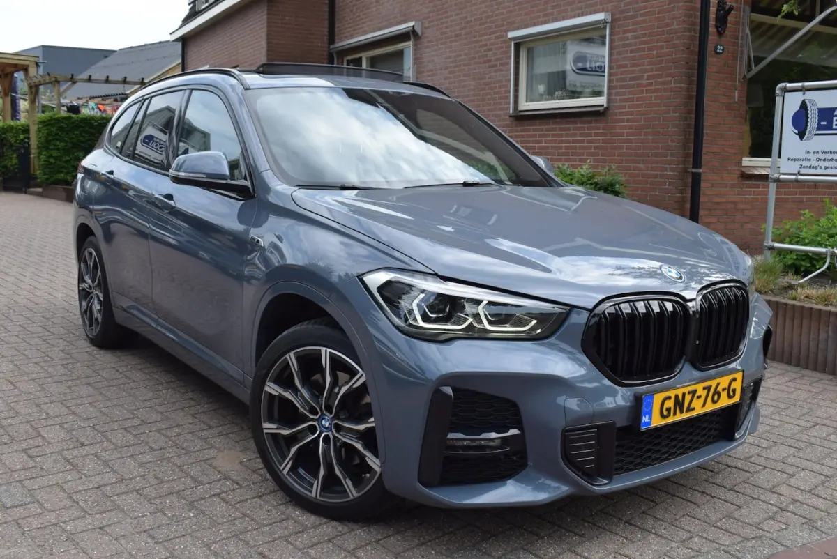 XDrive25e M SPORT AUTOM/PANO DAK/CRUISE/NAVI/AIRCO ECC/XENON/CAMERA/BLUETOOTH/PDC V/LMW 19