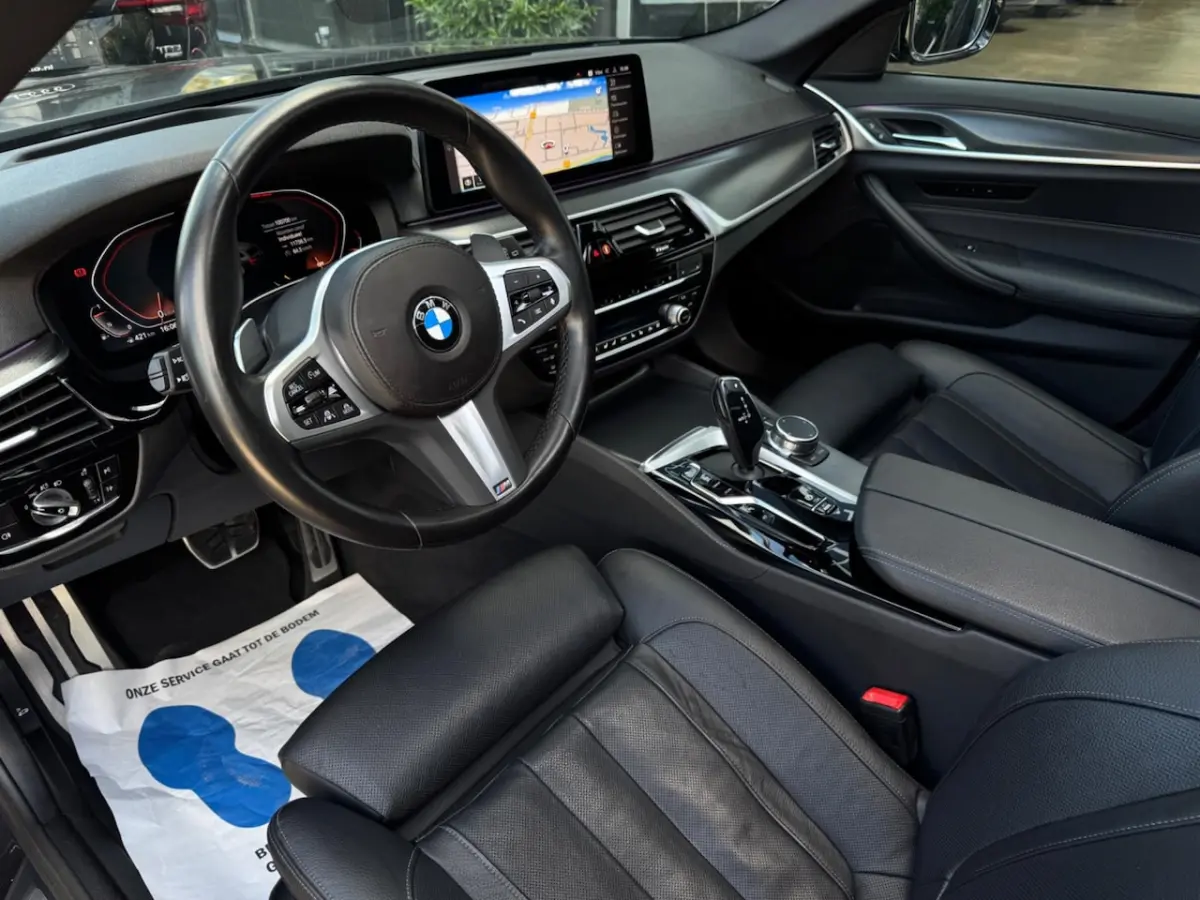 530i M-Sport / Pano / ACC