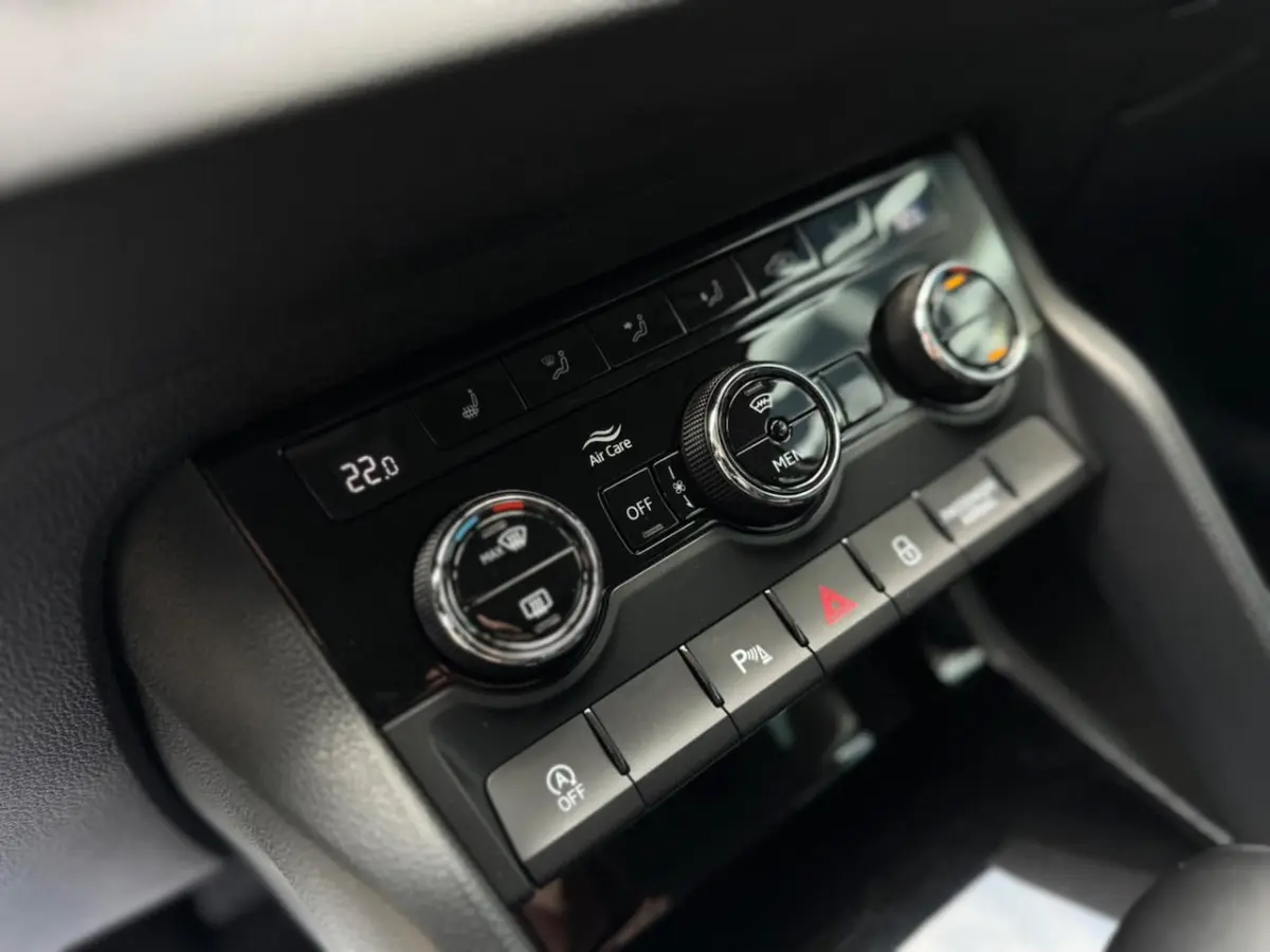 1.5 TSI ACT Business Edition Plus / CarPlay
