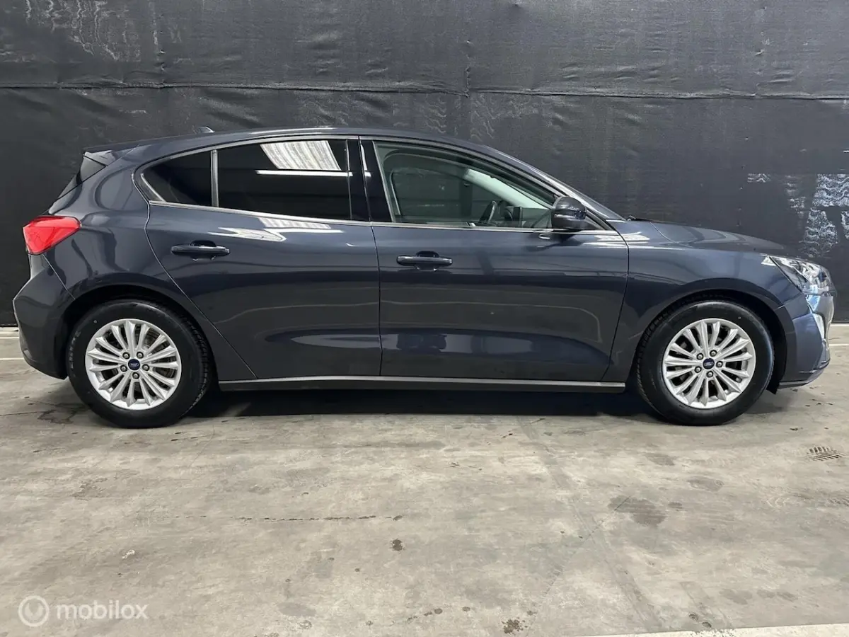 1.0 EcoBoost Hybrid Active X Business
