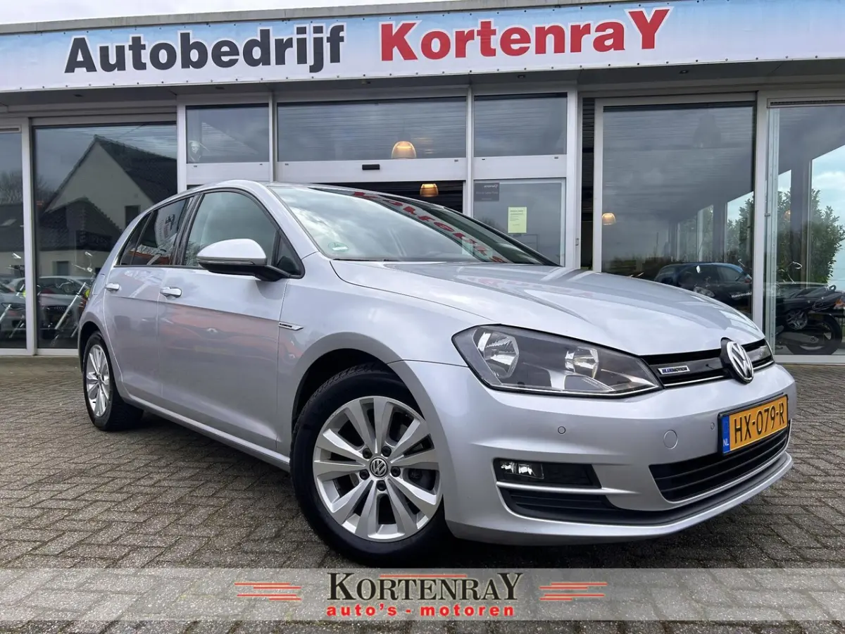 1.0 TSI /CAMERA/PDC/NAVI FULL MAP/CRUISE/ECC/SPORTSTOELEN