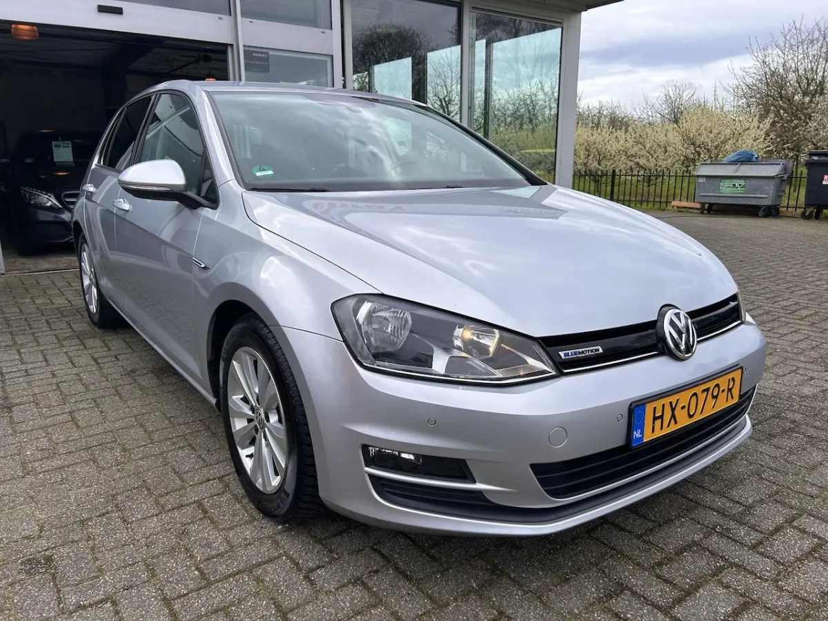 1.0 TSI /CAMERA/PDC/NAVI FULL MAP/CRUISE/ECC/SPORTSTOELEN