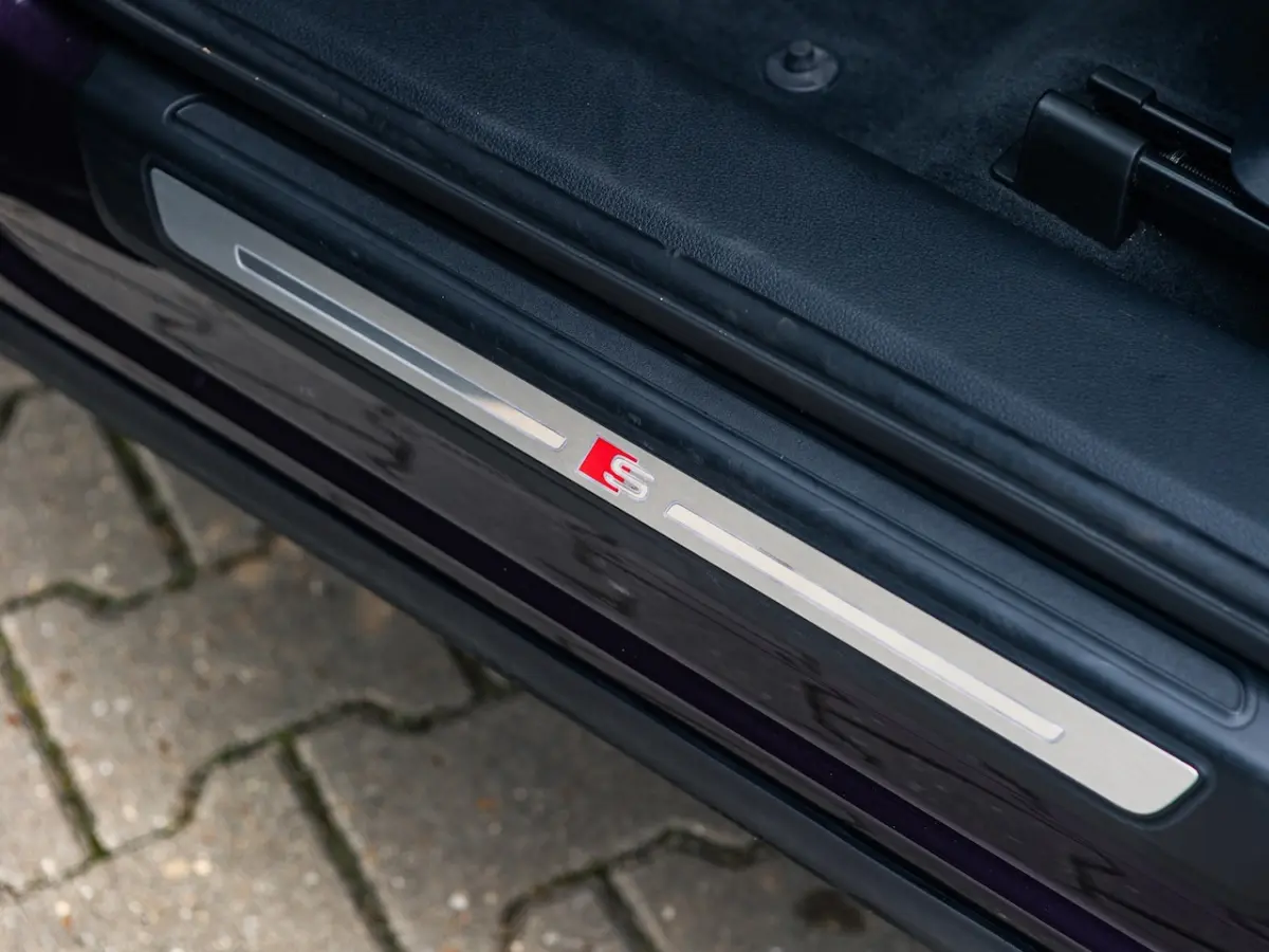 55 TFSI e Quattro Competition Exclusive Violett