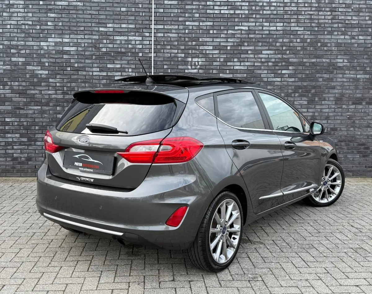 1.0 EcoBoost Vignale Nwe Distr|Panorama|B&O|Full Keyless|Carplay|Led & Xenon|Leder|17"