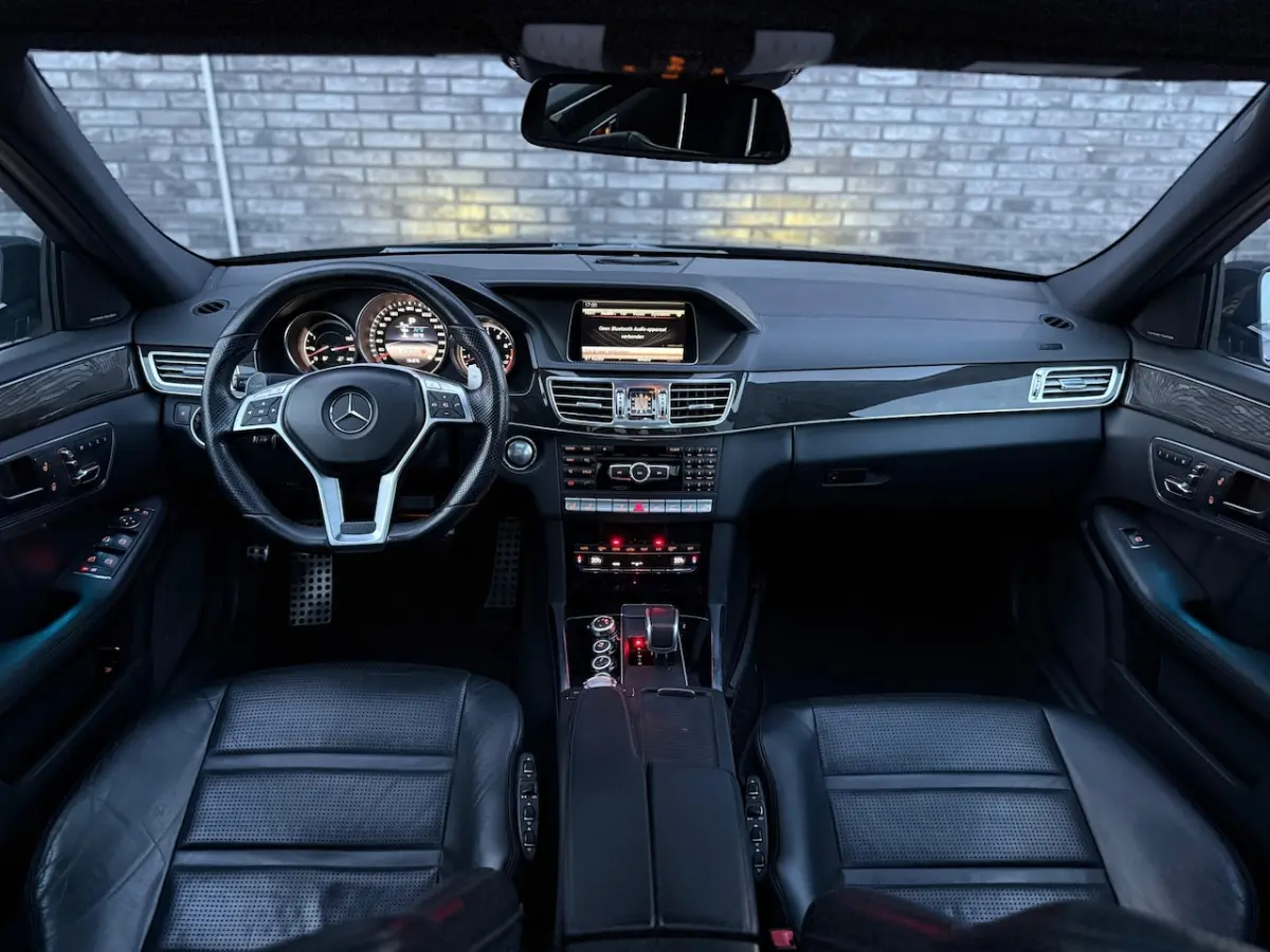 AMG 63 730pk|Panorama|Camera|Memory|Harman Kardon|Blind Spot