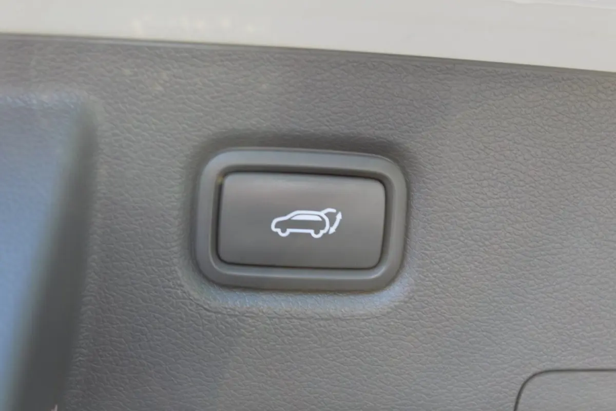 FCEV Plus Pack Automaat 163PK | Parkeercamera | Panoramadak | Navigatie