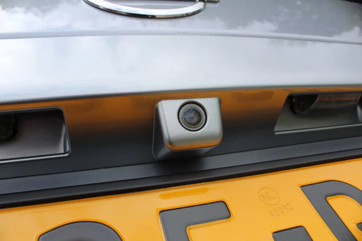 2.0 BlueHDi 145 S&S L2 145PK Automaat | Parkeercamera | Navigatie | Stoelverwarming