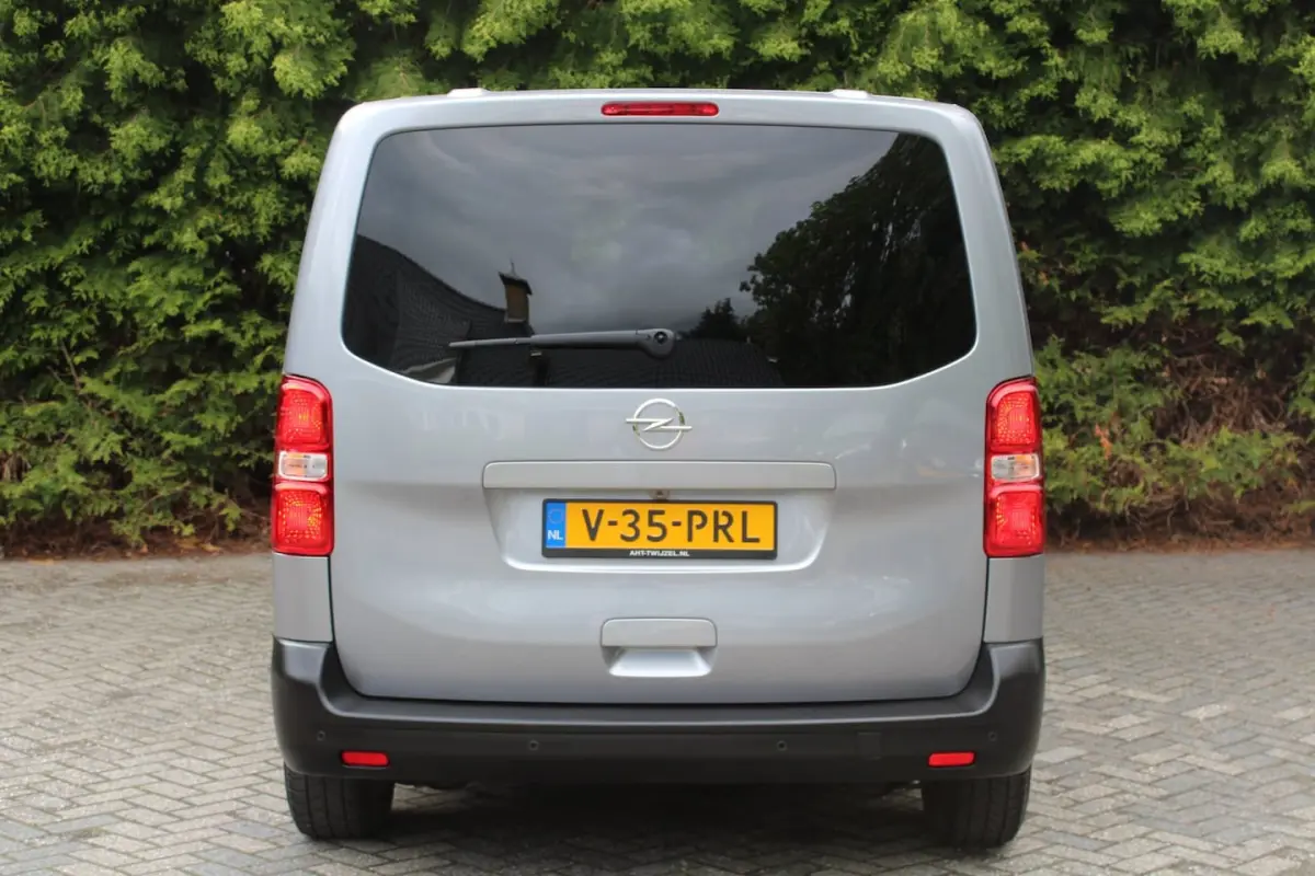 2.0 BlueHDi 145 S&S L2 145PK Automaat | Parkeercamera | Navigatie | Stoelverwarming