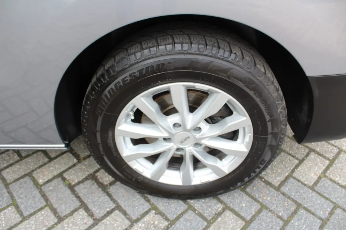 2.0 BlueHDi 145 S&S L2 145PK Automaat | Parkeercamera | Navigatie | Stoelverwarming