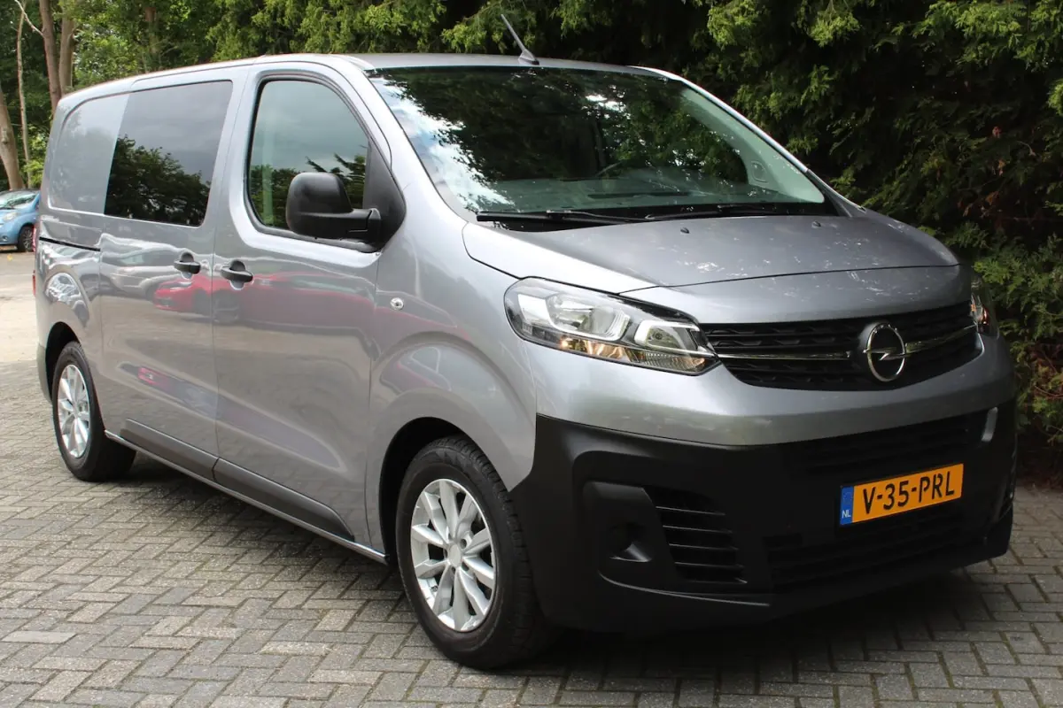 2.0 BlueHDi 145 S&S L2 145PK Automaat | Parkeercamera | Navigatie | Stoelverwarming