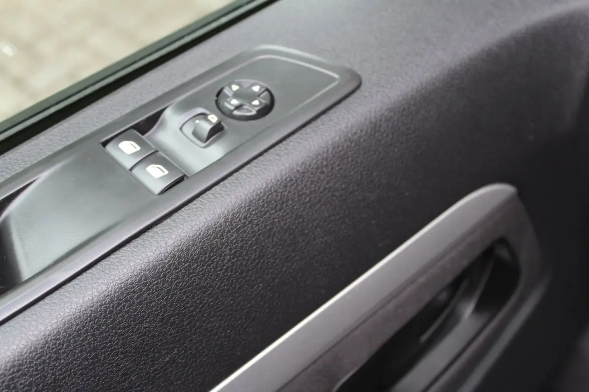 2.0 BlueHDi 145 S&S L2 145PK Automaat | Parkeercamera | Navigatie | Stoelverwarming