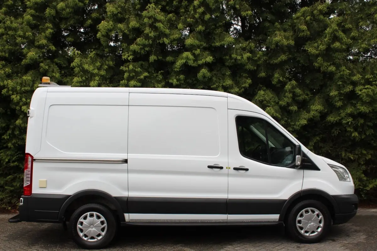 350 2.0 TDCI L2H2 Trend 131PK | Airco | Cruise Control | Navigatie | Camera | Inbouw