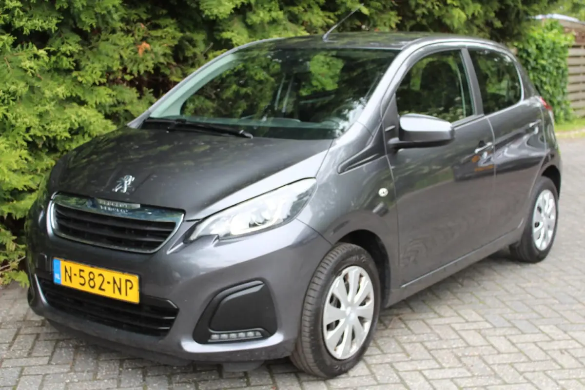 1.0 e-VTi Active 72PK | Airco | DAB | Elektrische ramen