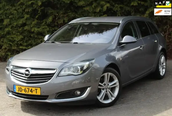 1.6 T Business+ 170PK | Lederen bekleding | Stoel/Stuurverwarming | Navigatie | Parkeersen