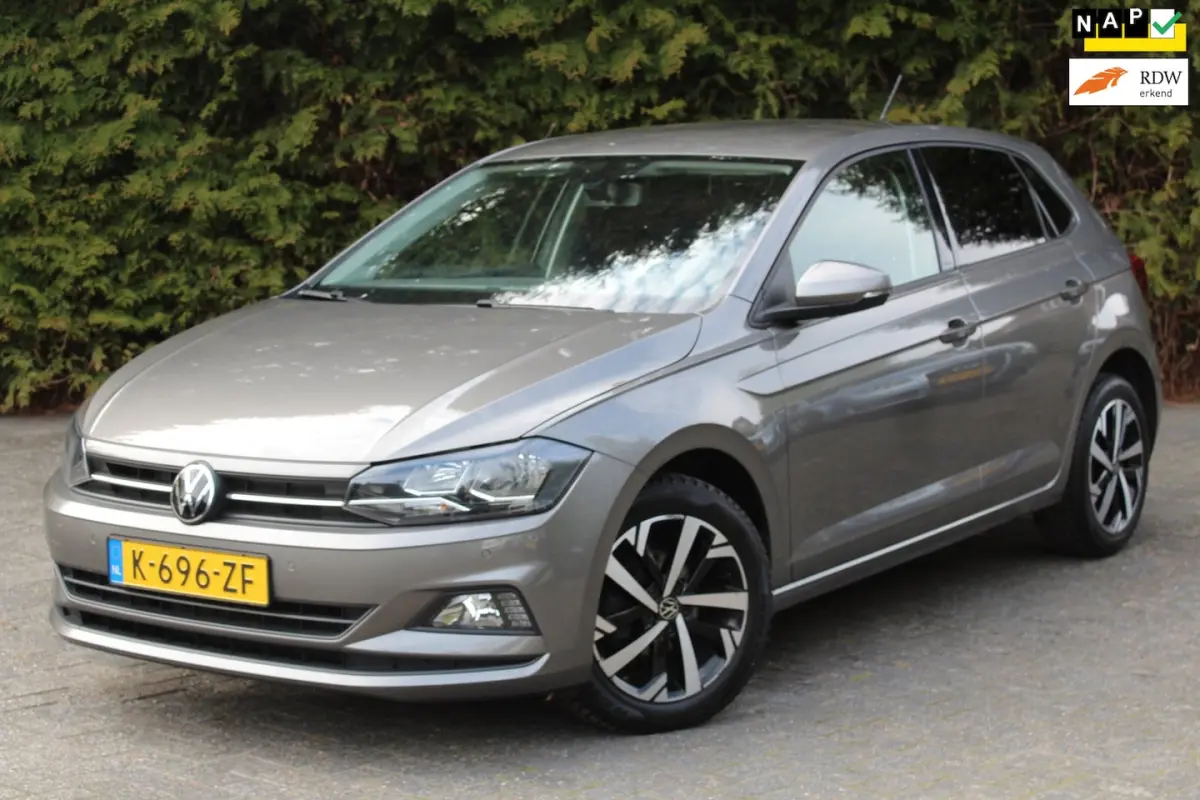 1.0 TSI Comfortline Business 95PK | Navigatie | Parkeersensoren | Cruise Control | Apple/A