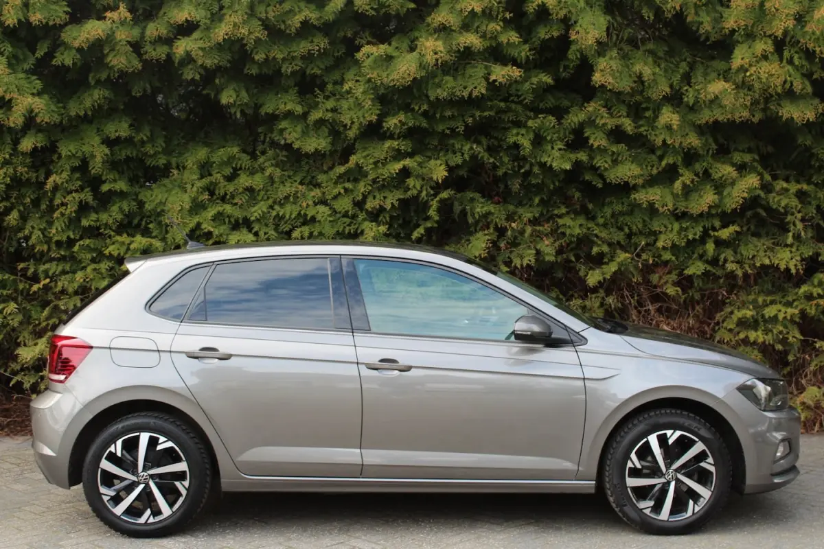 1.0 TSI Comfortline Business 95PK | Navigatie | Parkeersensoren | Cruise Control | Apple/A