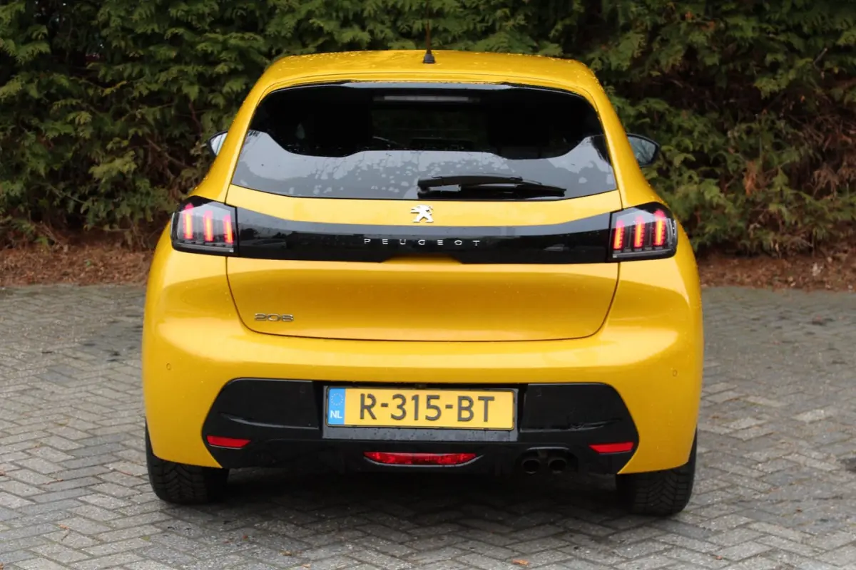 1.2 PureTech Allure Pack 130PK Automaat | Parkeercamera | Apple/Android Carplay | Cruise C