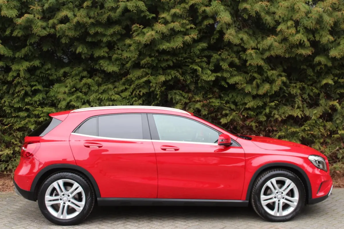 200 d Premium 136PK | Climate Control | Camera | NAVI | Half-leder