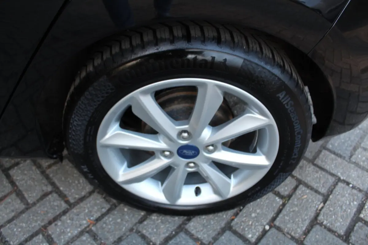 1.0 EcoBoost Connected 95PK | Airco | Navigatie | Cruise Control | Lichtmetalen velgen