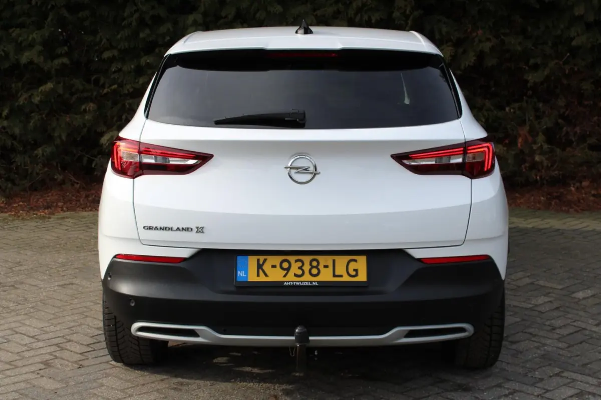 1.2 Turbo Elegance 130PK Automaat | Parkeercamera | Apple/Android Carplay | Trekhaak | Cli