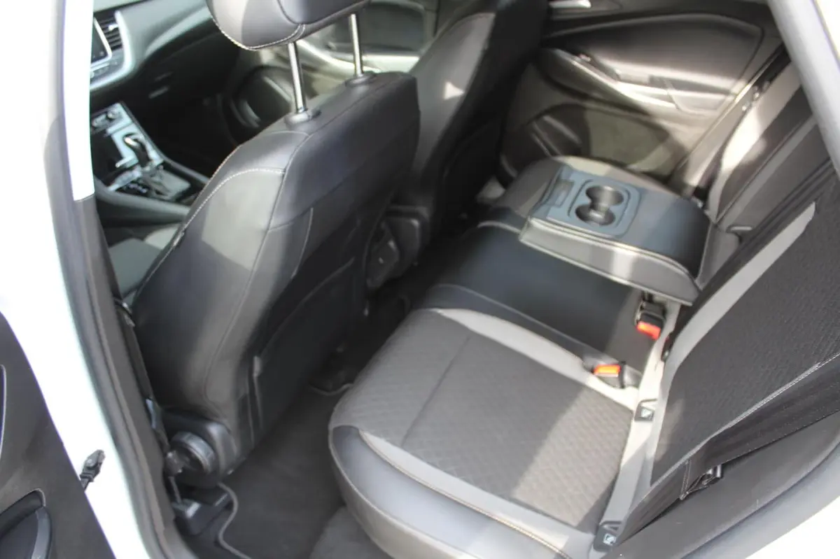 1.2 Turbo Elegance 130PK Automaat | Parkeercamera | Apple/Android Carplay | Trekhaak | Cli