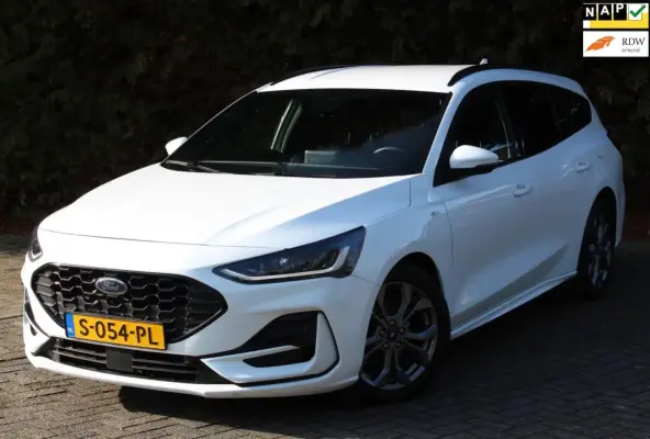 1.0 EcoBoost Hybrid ST Line Style 155PK | Stoel/stuurverwarming | Parkeersensoren | Apple/