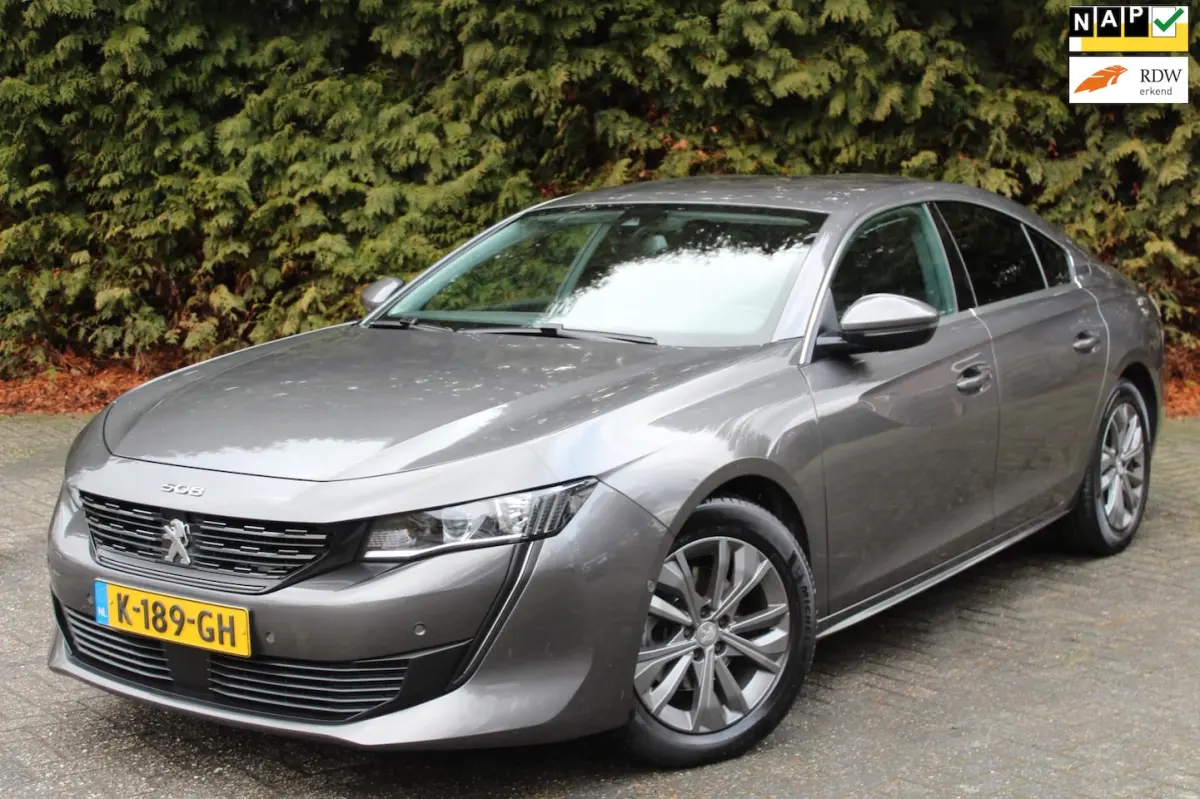 1.2 PureTech Allure Pack 131PK | Parkeercamera | Carplay | Climate Control | LMV | NAVI