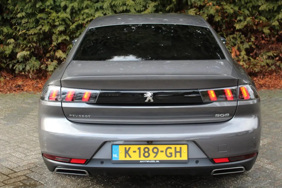 1.2 PureTech Allure Pack 131PK | Parkeercamera | Carplay | Climate Control | LMV | NAVI