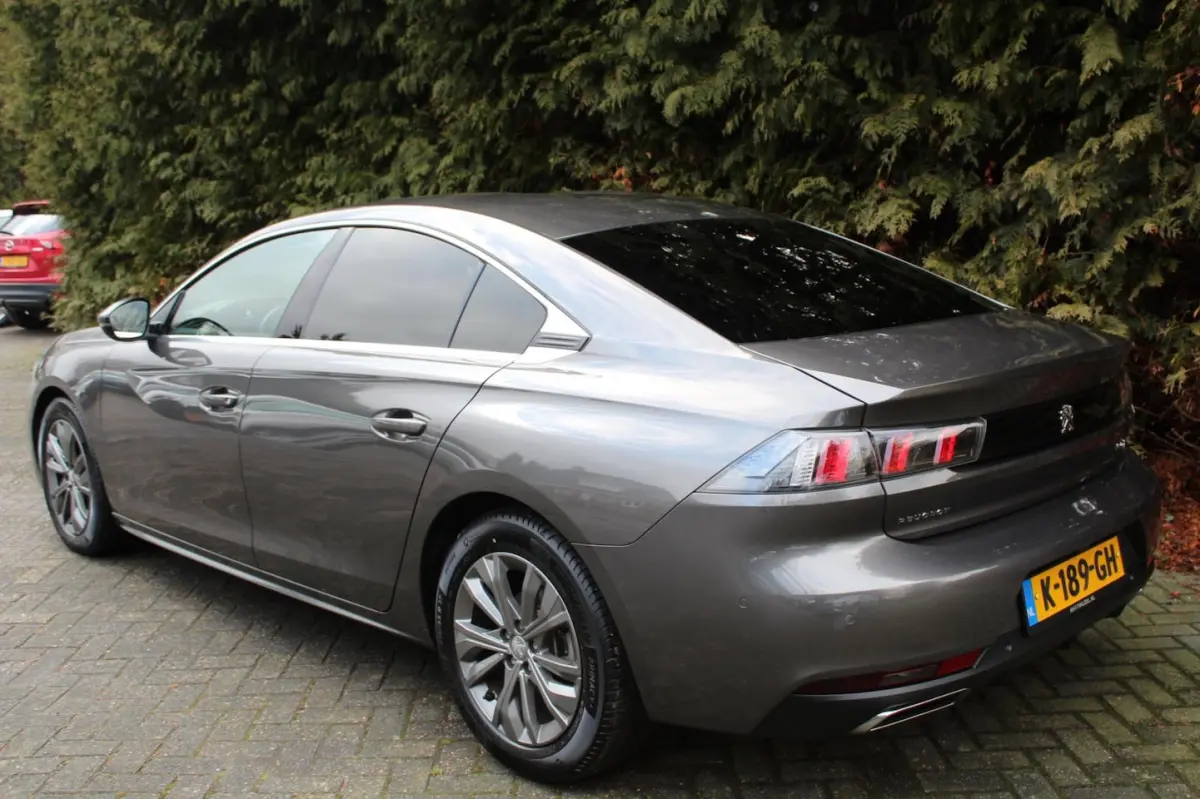 1.2 PureTech Allure Pack 131PK | Parkeercamera | Carplay | Climate Control | LMV | NAVI