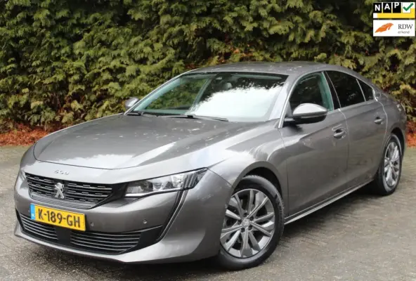 1.2 PureTech Allure Pack 131PK | Parkeercamera | Carplay | Climate Control | LMV | NAVI